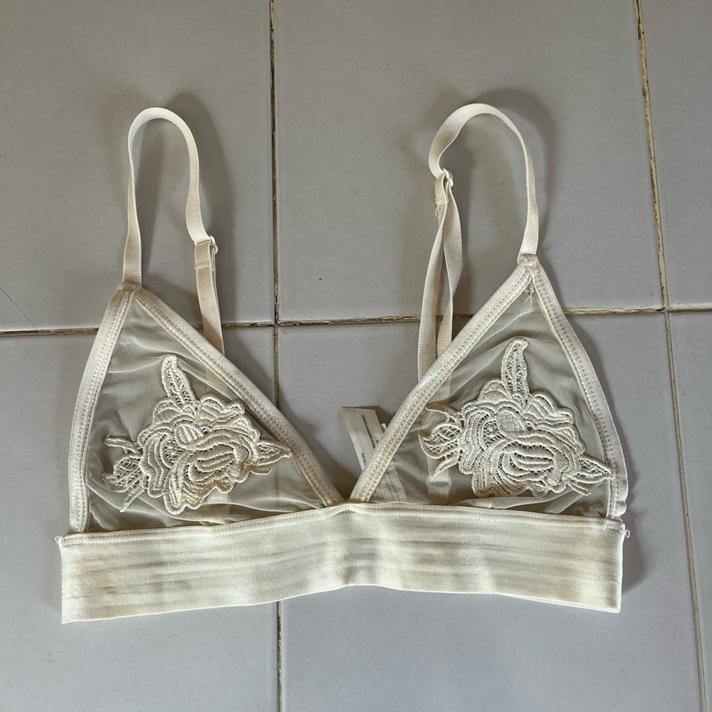 Kimchi Blue Ivory Sheer Floral Embroidery Bralette in Size Small